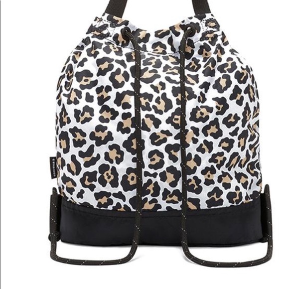 Converse Novelty Bucket Bag Leopard 🐆 Black Tan - Picture 6 of 12